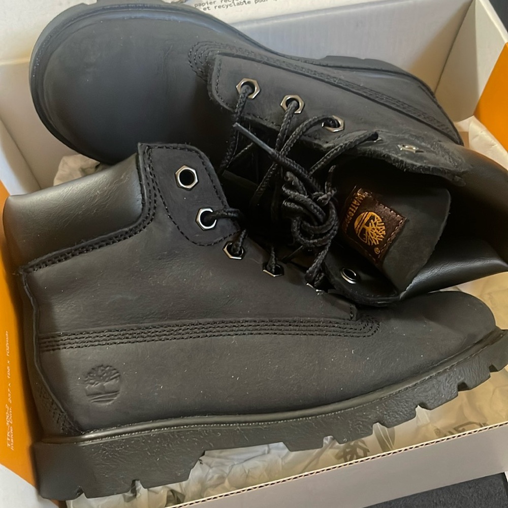 Black waterproof kids Timberland